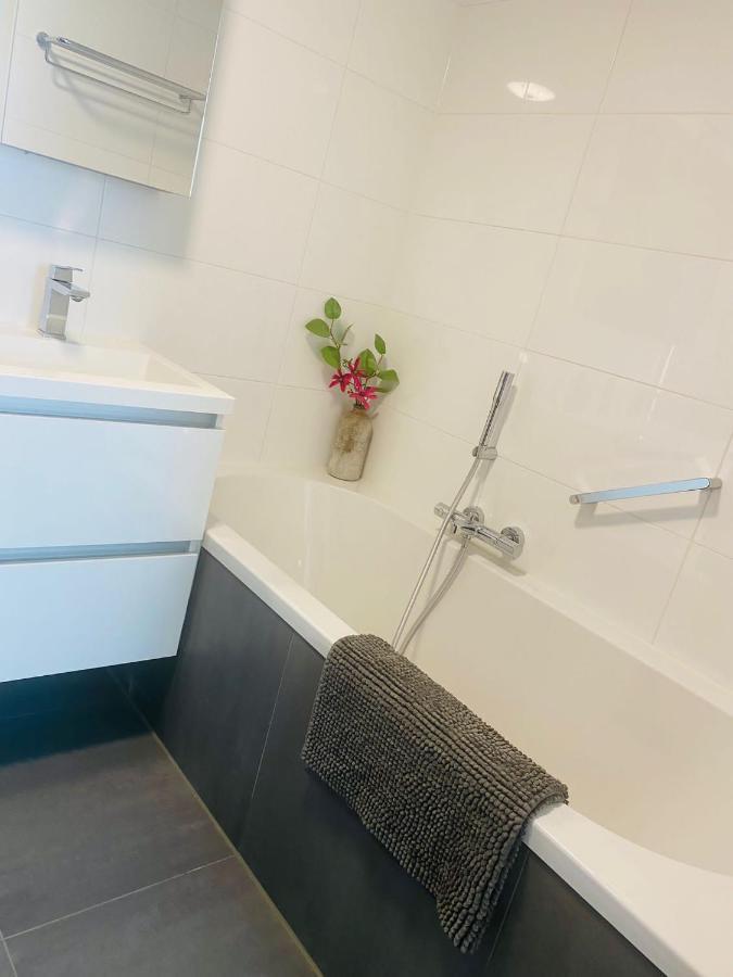 Home Inn Zandvoort The First Floor, 4 Persons, 2 Bedrooms, Free Parking Exterior photo